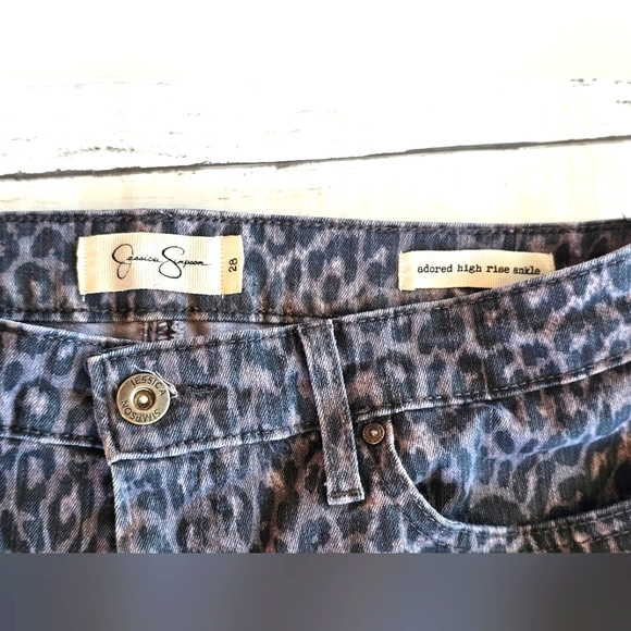 Jessica Simpson Adored Gray Leopard Print Denim Ankle High Rise Jeans Raw Edge - Picture 10 of 11